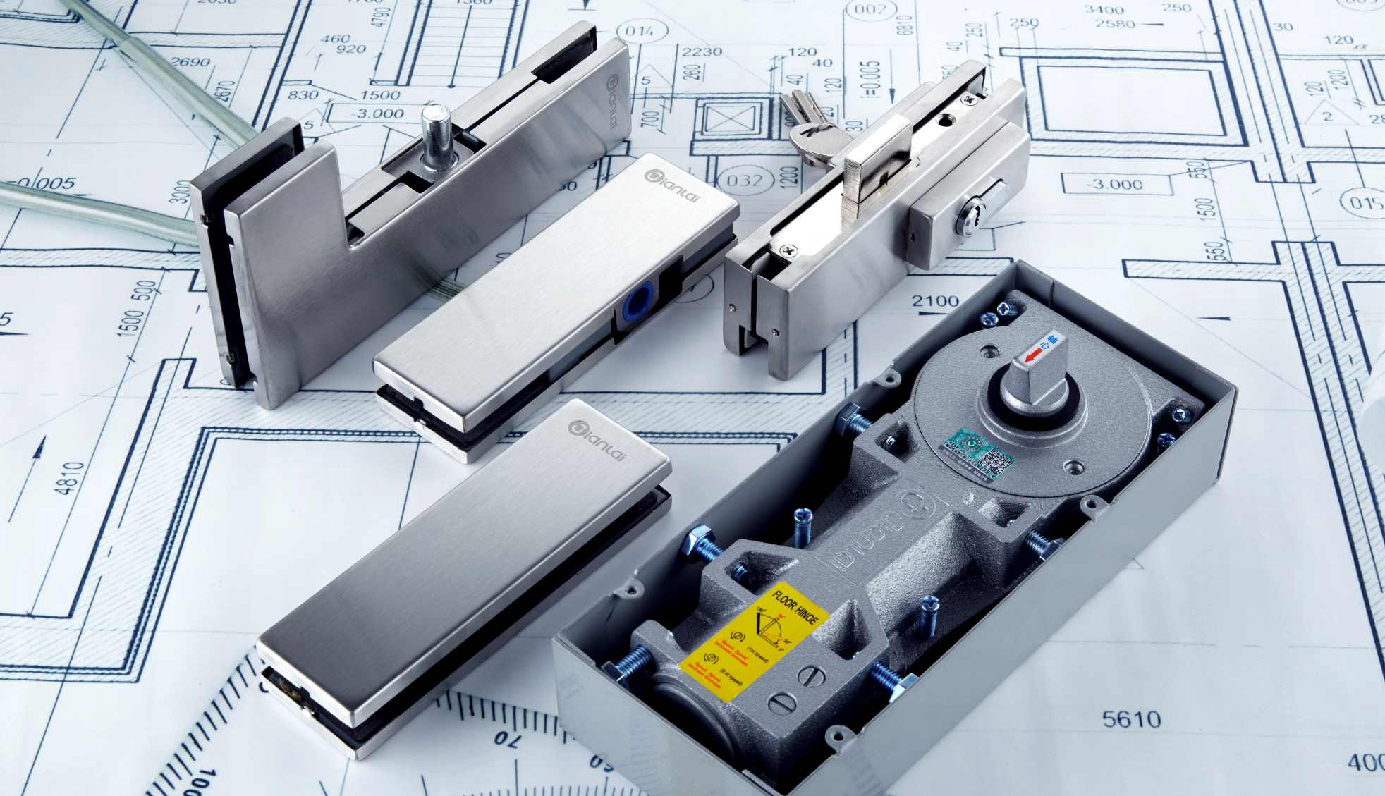 Вертикальная интеграция в производстве стеклянной фурнитуры: как собственные линии Jianlai обеспечивают полную совместимость